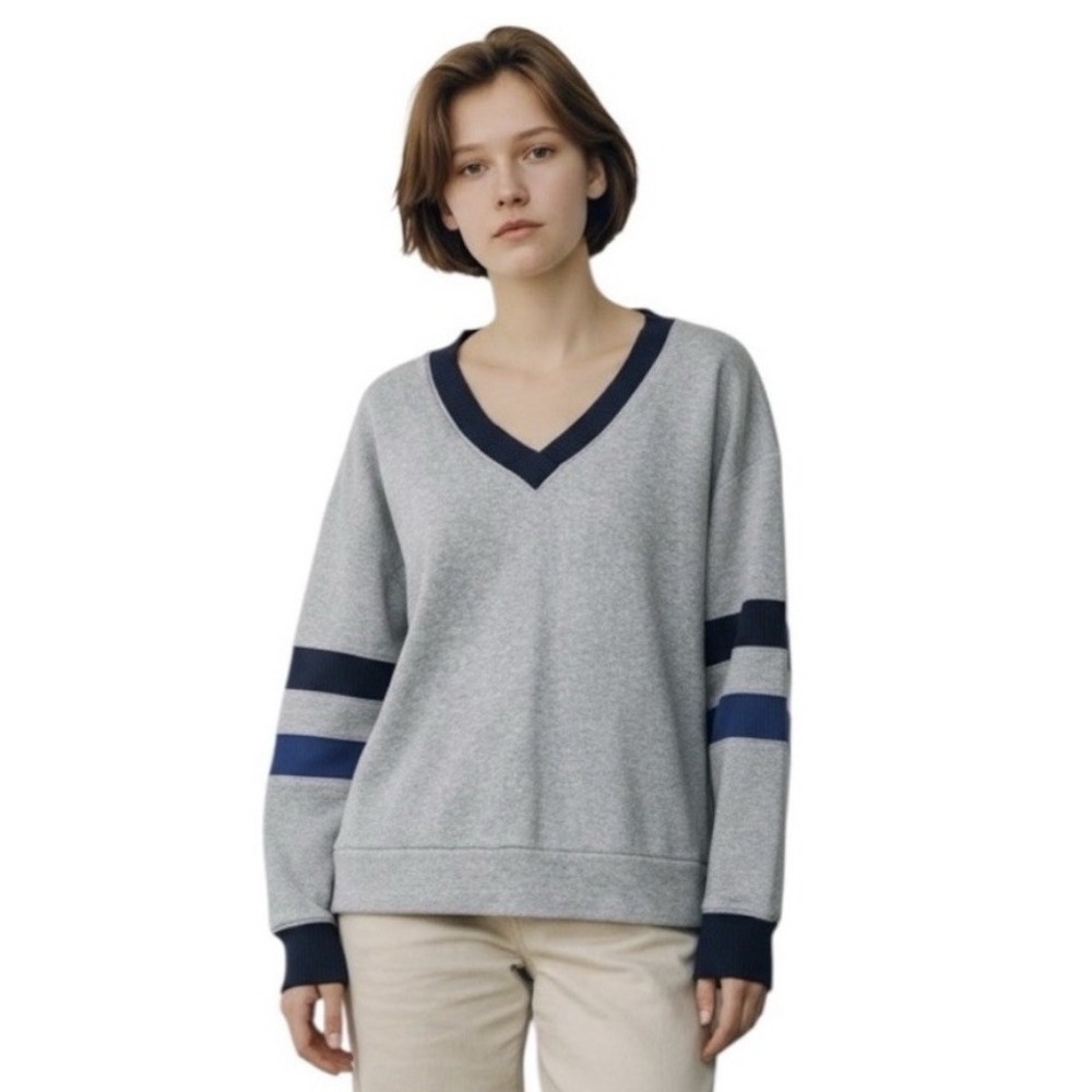 Evereve Varsity Elana V-Neck Sweatshirt Women's LARGE - Gray Blue Black‎ EUC